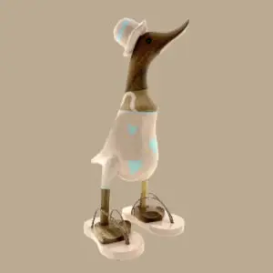 Handgefertigte Holzente Edina mit rosa Herz – liebevolles Geschenk online kaufen