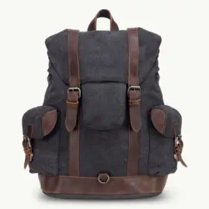 Wanderlust Backpack in Schwarz – Canvas-Rucksack mit klassischer Frontansicht