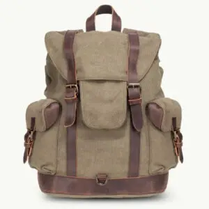 Wanderlust Backpack Olive – Frontansicht im natürlichen Canvas-Look