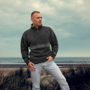 Norwool Pullover in Anthrazit mit klassischen Details