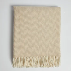 Hochwertige Foxford Decke Keem Bay in zeitlosen Natur- und Cremetönen