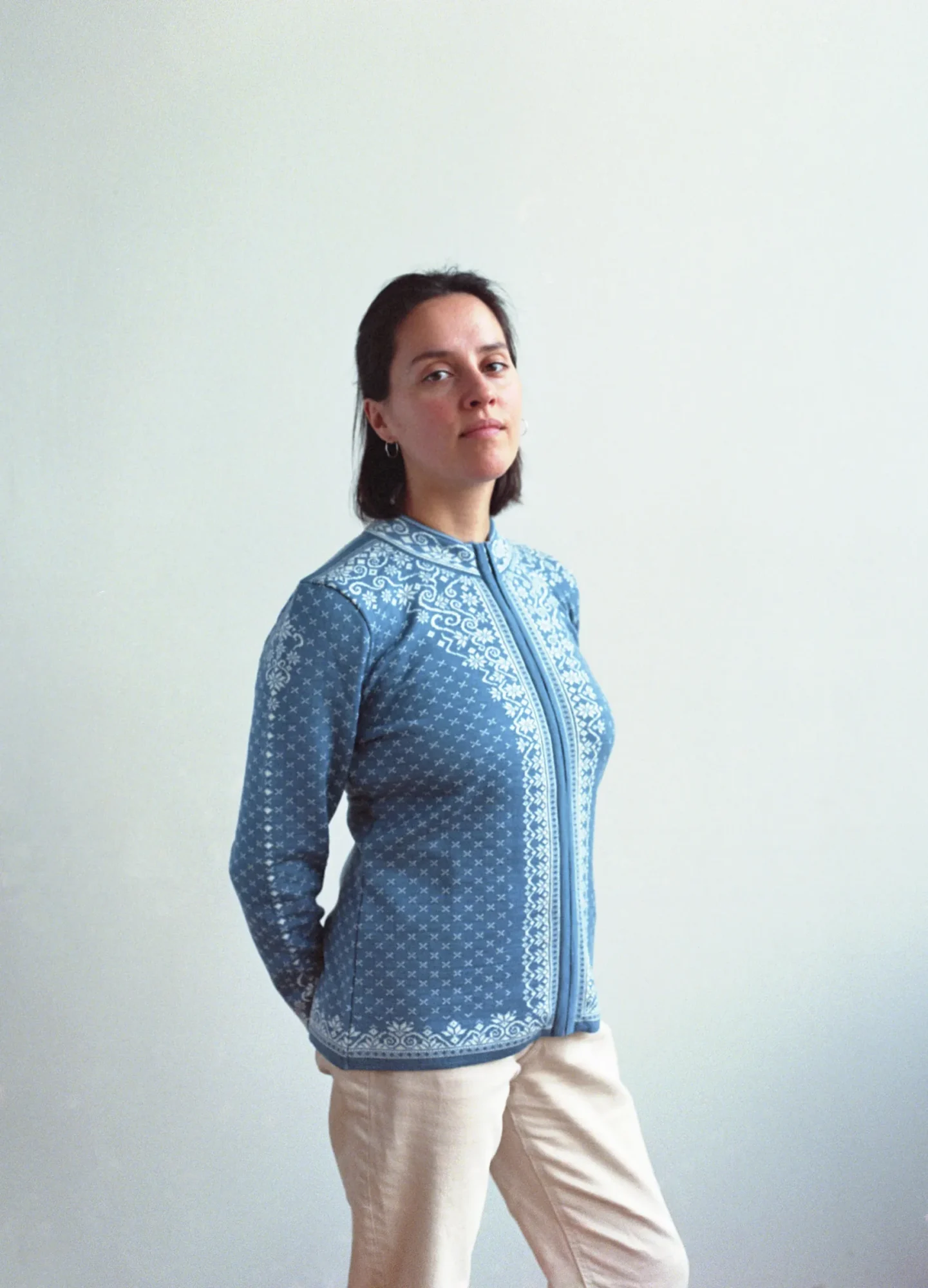 Norlender Anne Merino Wool Cardigan in Hellblau mit Reißverschluss