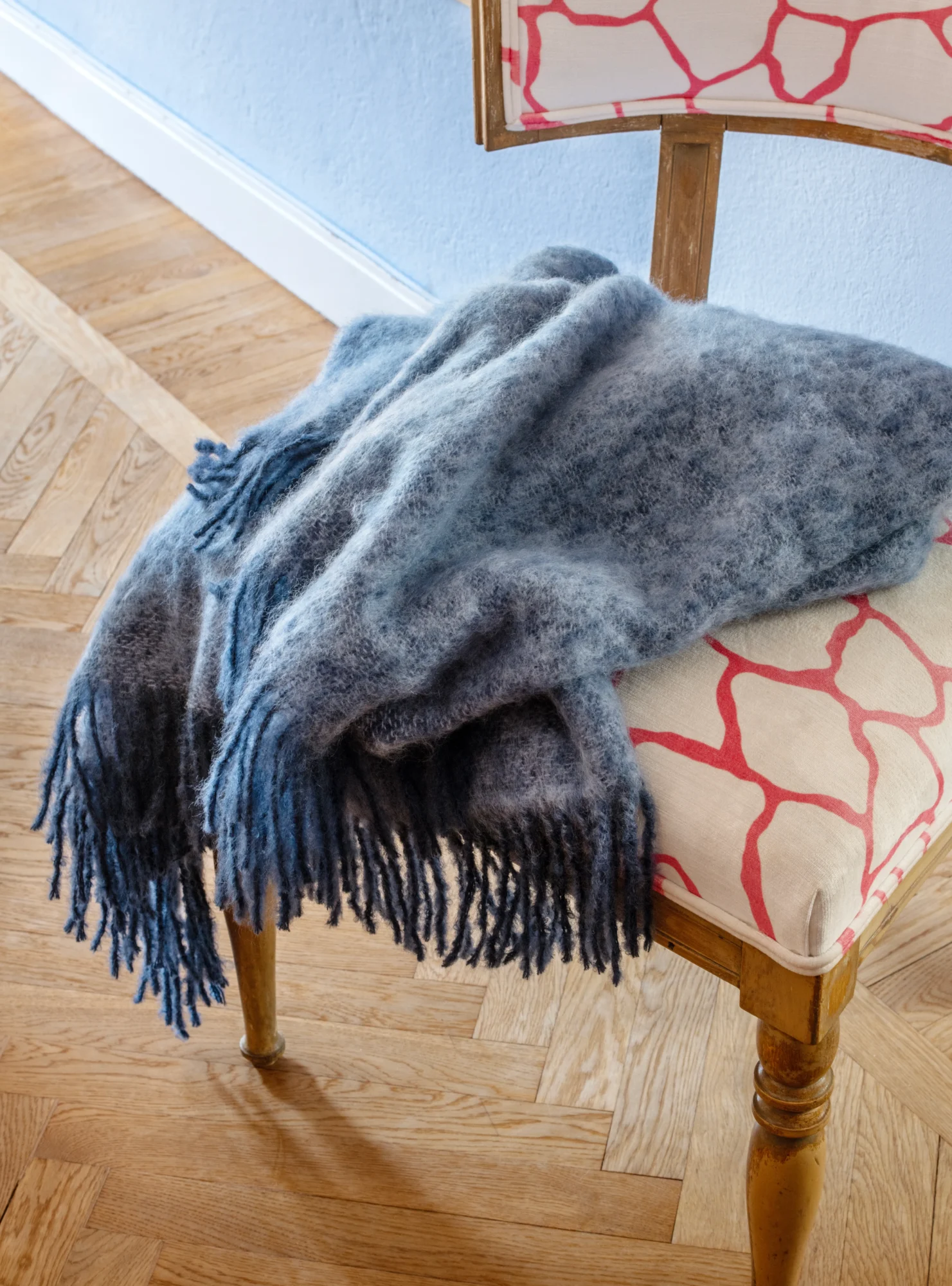 Stackelbergs Mohairdecke in Denimblau und Himmelblau