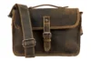 Alpenleder Camera Case PRESSE aus Büffelleder in Old Havanna – Schrägansicht